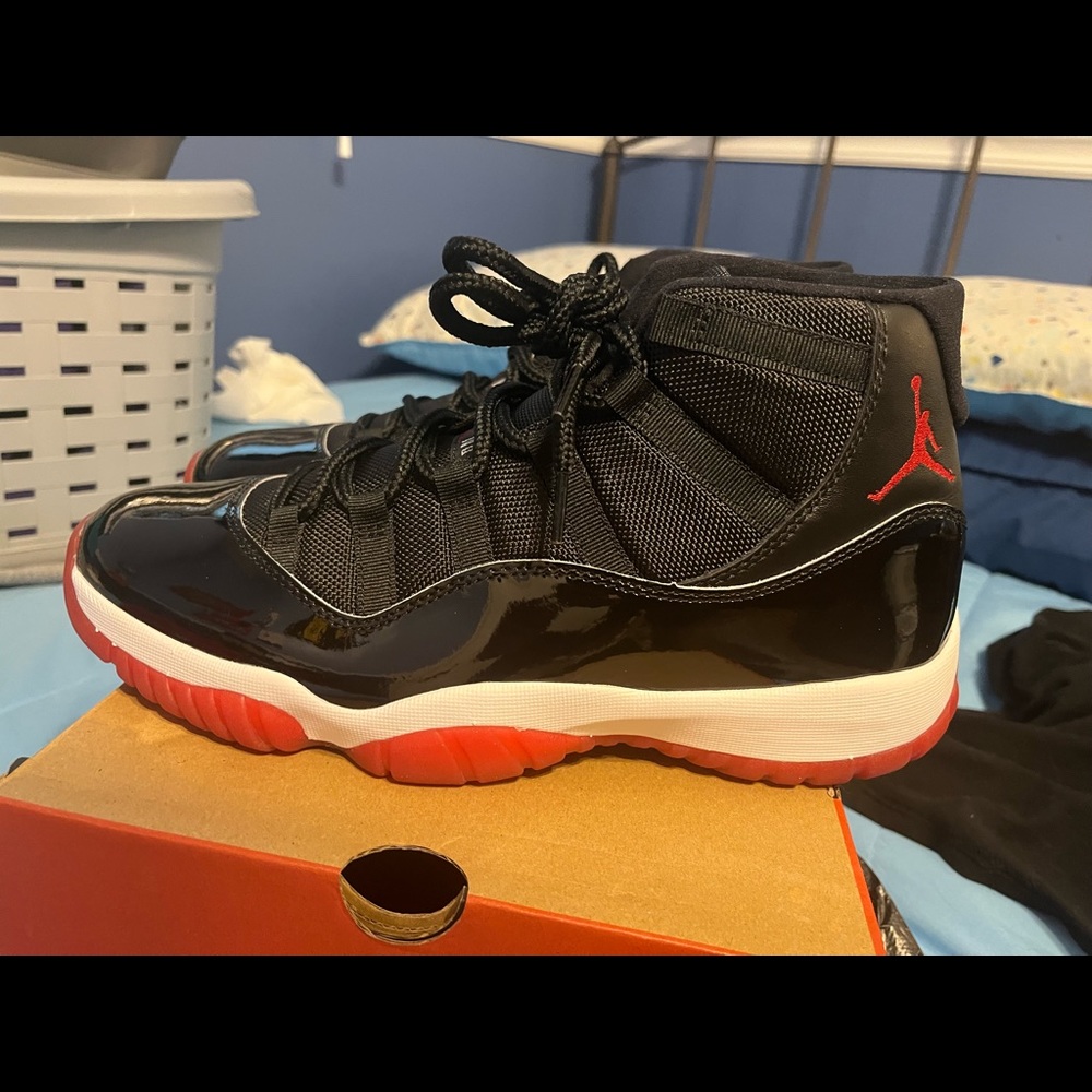 JORDAN BRED 11’s